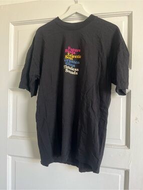 Black classic soulection tee